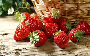 several strawberries, food, strawberries, baskets, fruit