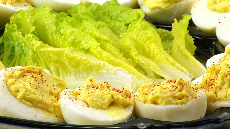 boiled egg with Chinese cabbage HD wallpaper