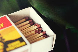safety matches with box