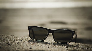 black wayfarer sunglasses, photography, sunglasses, Ray-Ban, sand HD wallpaper