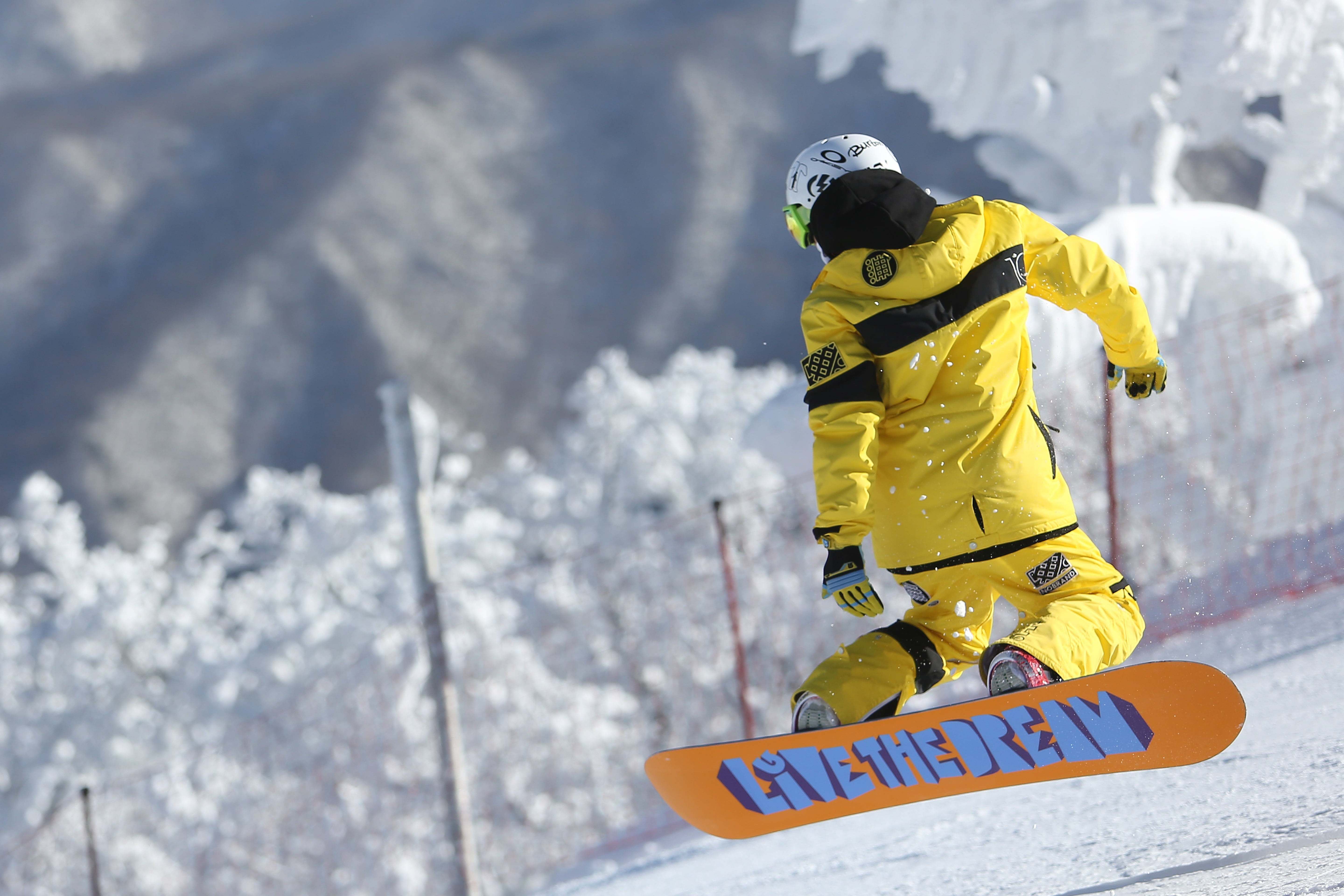 Men S Yellow Snow Board Jacket And Pants Hd Wallpaper Wallpaper Flare