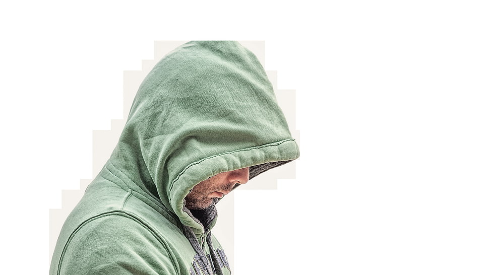 man wearing gray pullover hoodie HD wallpaper