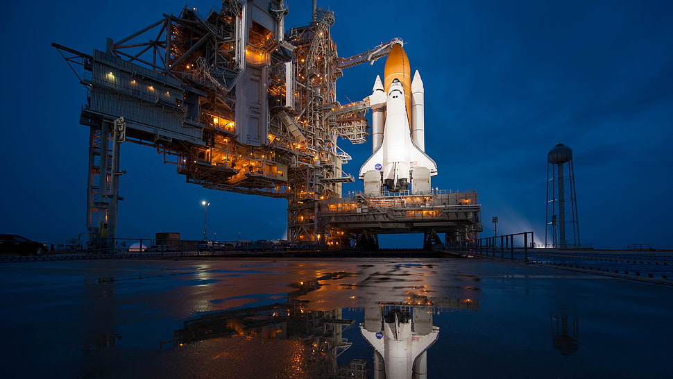 white and orange spaceship HD wallpaper