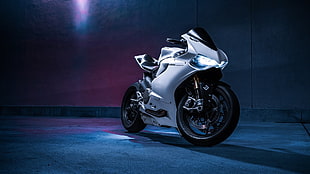white sports bike, Ducati HD wallpaper