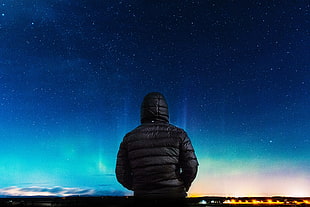 men's black bubble jacket, night, aurora  borealis, alone, stars