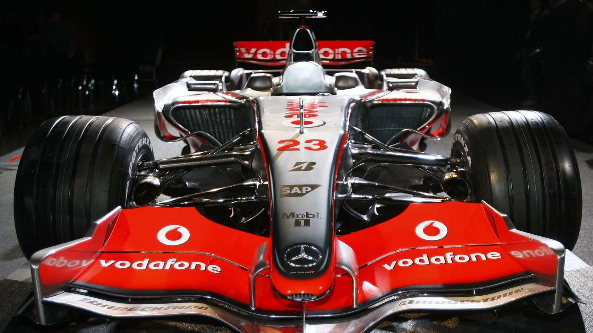 red and white F1 car, Formula 1, McLaren Formula 1
