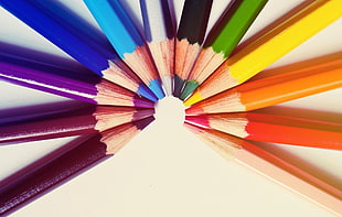 set of colored pencil beside each other HD wallpaper