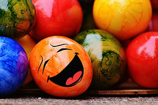 assorted colors decorative eggs