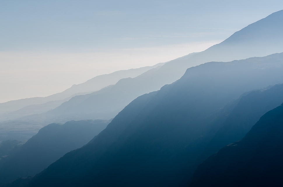 blue smoky mountains during daytime HD wallpaper