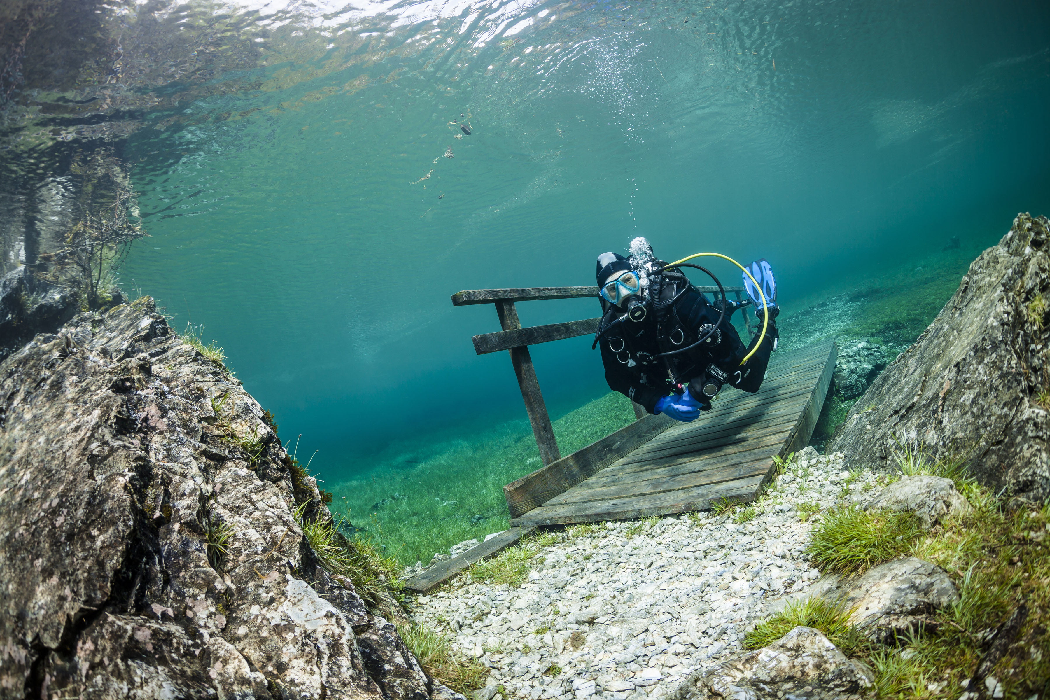 black diving gear, water, underwater, lake, Green Lake