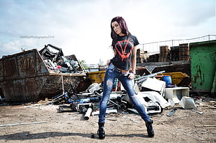 men's black and red t-shirt and distressed blue denim fitted jeans, women, jeans, T-shirt, trash HD wallpaper