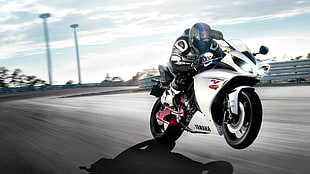 white Yamaha sport bike, motorcycle, Yamaha YZF, vehicle, race tracks HD wallpaper