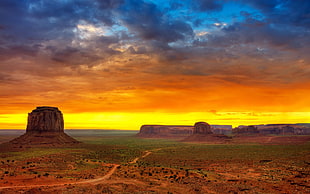 brown rock mountains in Utah, Monument Valley, sunset, desert, rock formation