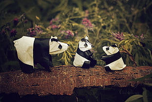 white and black animal figures, origami, paper, panda HD wallpaper