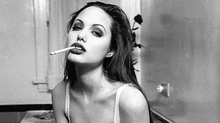 woman smoking cigarette HD wallpaper