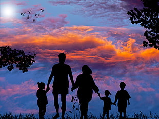 Silhouette of a family during dusk HD wallpaper