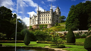 white and gray concrete castle, castle, fountain, garden, Scotland HD wallpaper