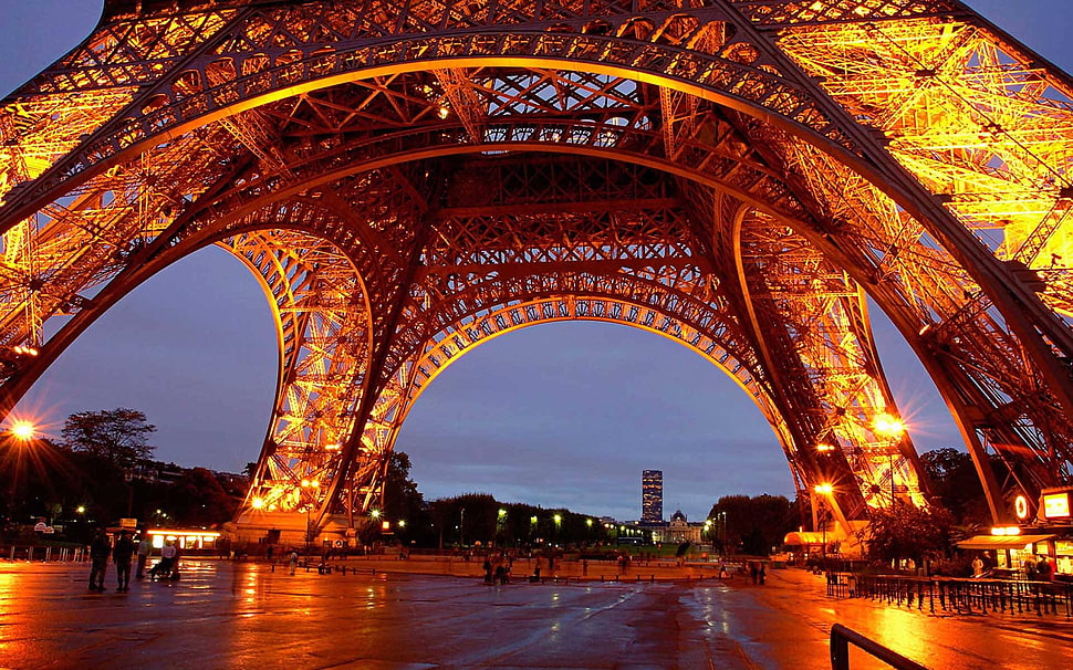 Eiffel tower ground HD wallpaper