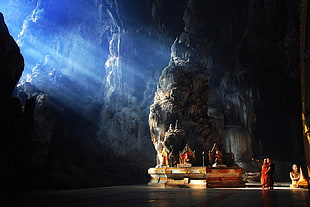 red kasaya suit, nature, cave, monks, Buddhism HD wallpaper