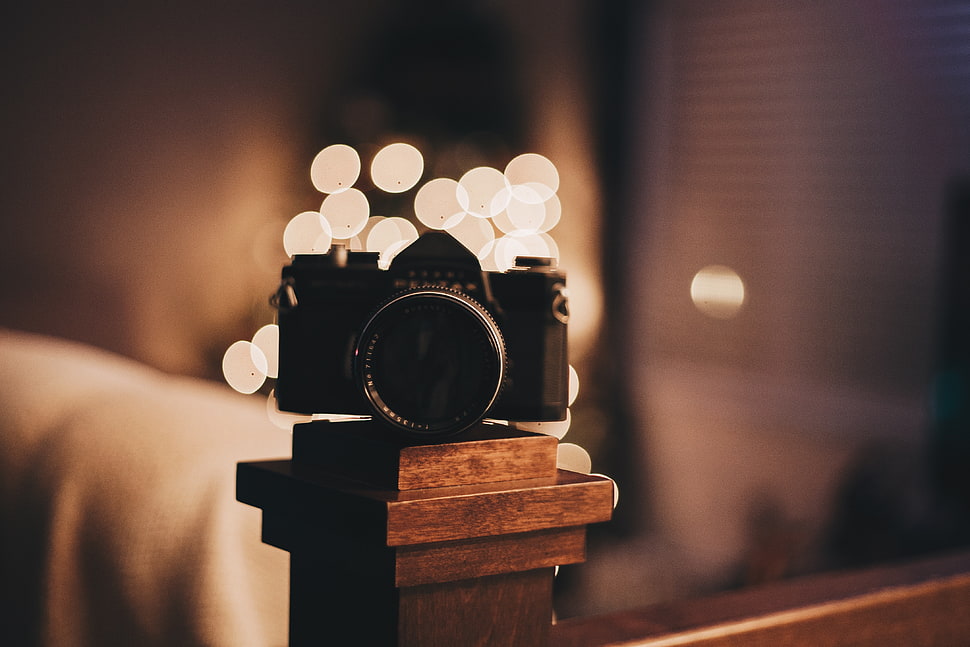 black film camera, camera, minimalism, lights HD wallpaper