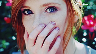 women's black eyeliner, blue eyes, freckles, face, women
