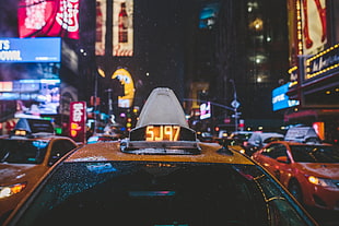 yellow taxi, city, urban HD wallpaper