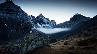 gray and brown mountains, mountains, mist