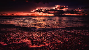 wavy sea under calm sky during golden hour photo HD wallpaper