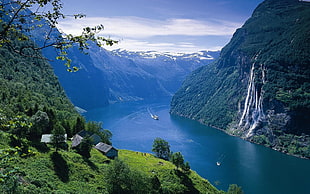 aerial photography of body of water during daytime HD wallpaper