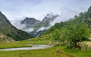 cloudy mountain landscape photography HD wallpaper