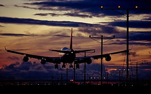 airplane flying during night