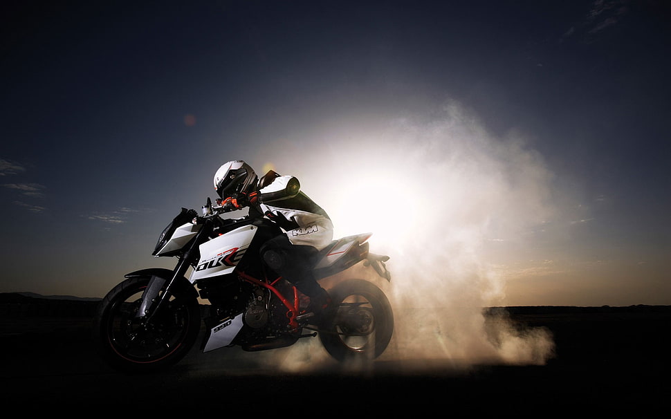white and black Duke naked motorcycle, motorcycle, KTM HD wallpaper