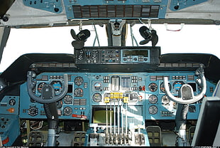 plane center console, Antonov An-225 Mriya