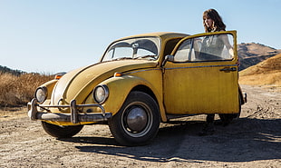 yellow Volkswagen Beetle, Bumblebee, Hailee Steinfeld, 5k HD wallpaper