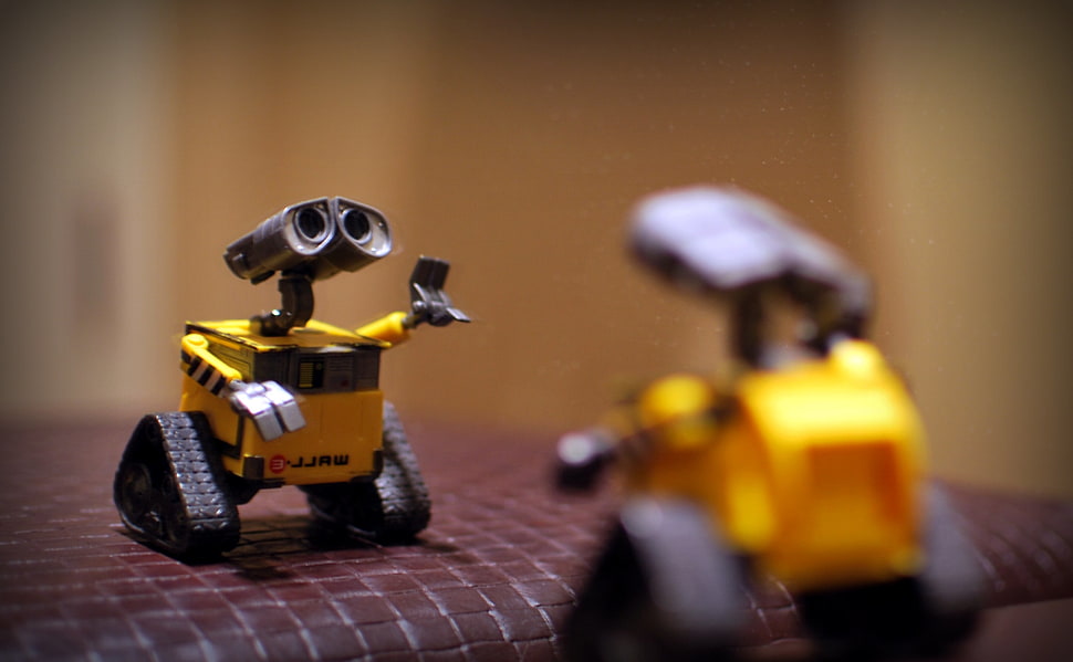 marco shot of i-robot HD wallpaper