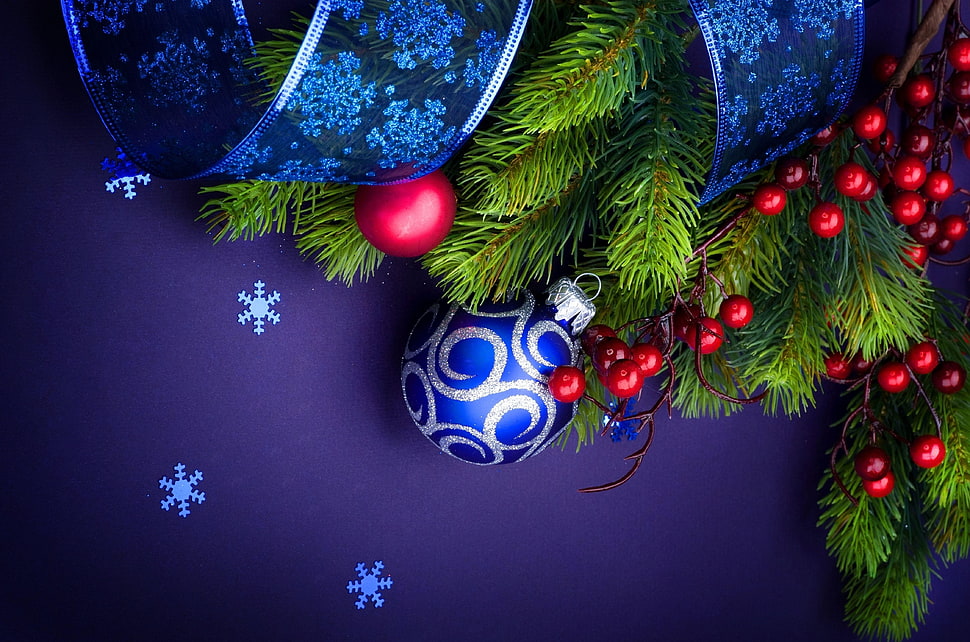 blue and silver bauble ornament HD wallpaper