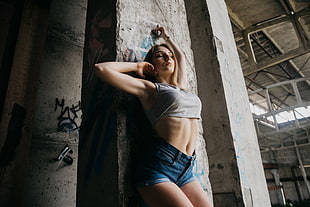 women, jean shorts, belly, armpits HD wallpaper