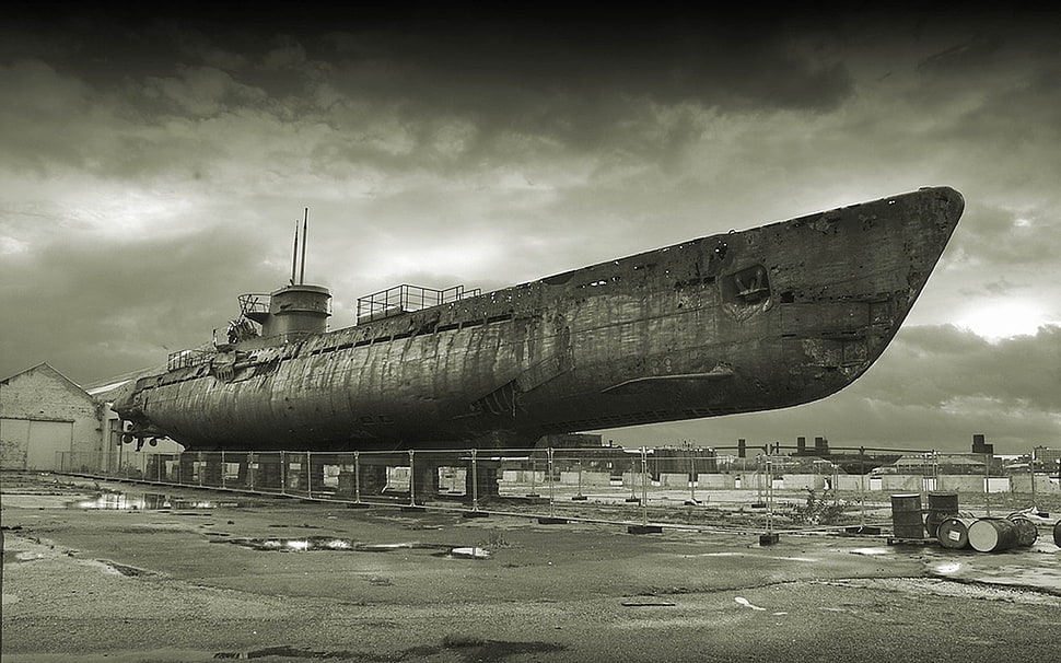 gray submarine, submarine, wreck, vehicle HD wallpaper