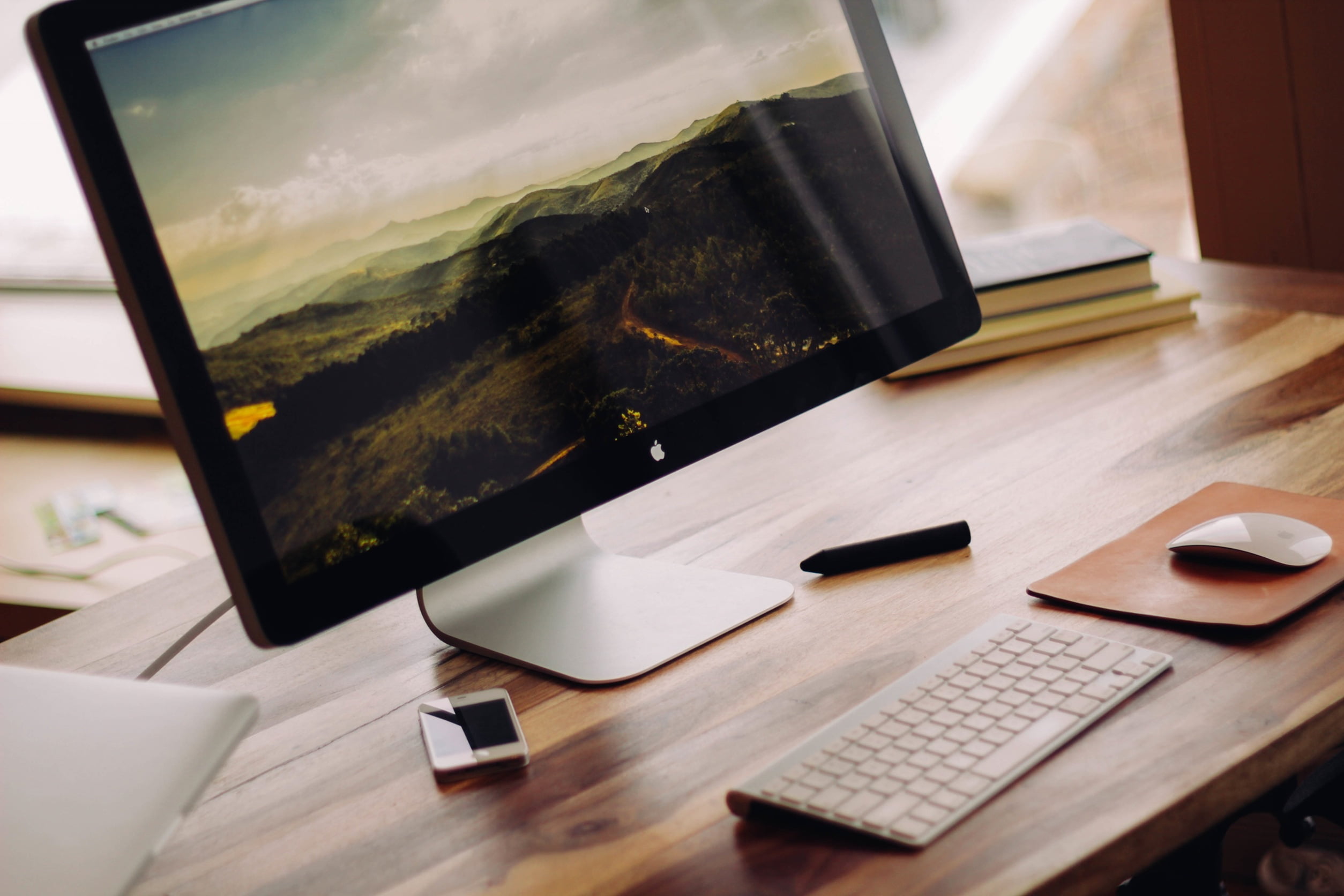 Silver Imac 27 5k Retina Display Set On Top Of Brown Wooden Table Near Window Hd Wallpaper Wallpaper Flare