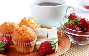 three muffins, cheese and strawberries HD wallpaper