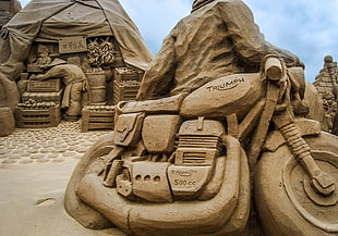 brown wood carved standard motorcycle, sculpture, sand, beach, motorcycle HD wallpaper