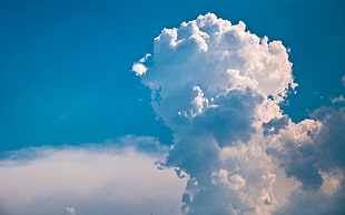 white clouds on blue stratosphere during daylighr HD wallpaper