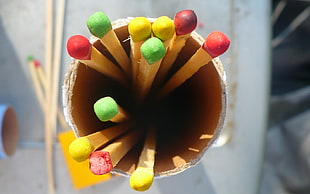 assorted color matchsticks