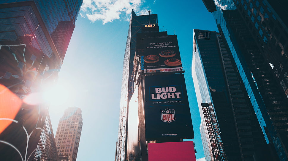 Bud Light NFL billboard, New York City, Times Square, commercial, building HD wallpaper