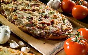 thin crust pizza HD wallpaper