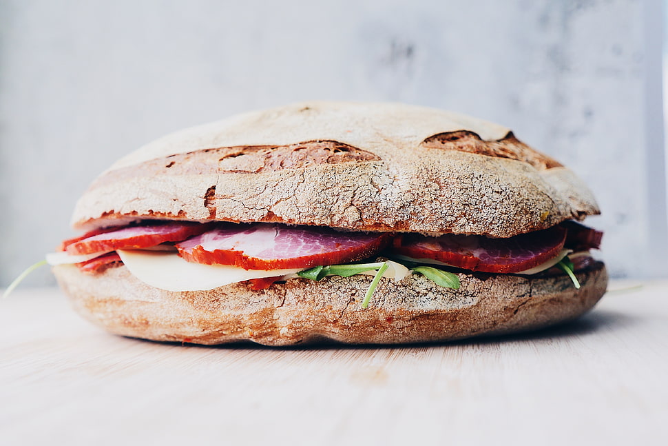 burger with meat and vegetable HD wallpaper
