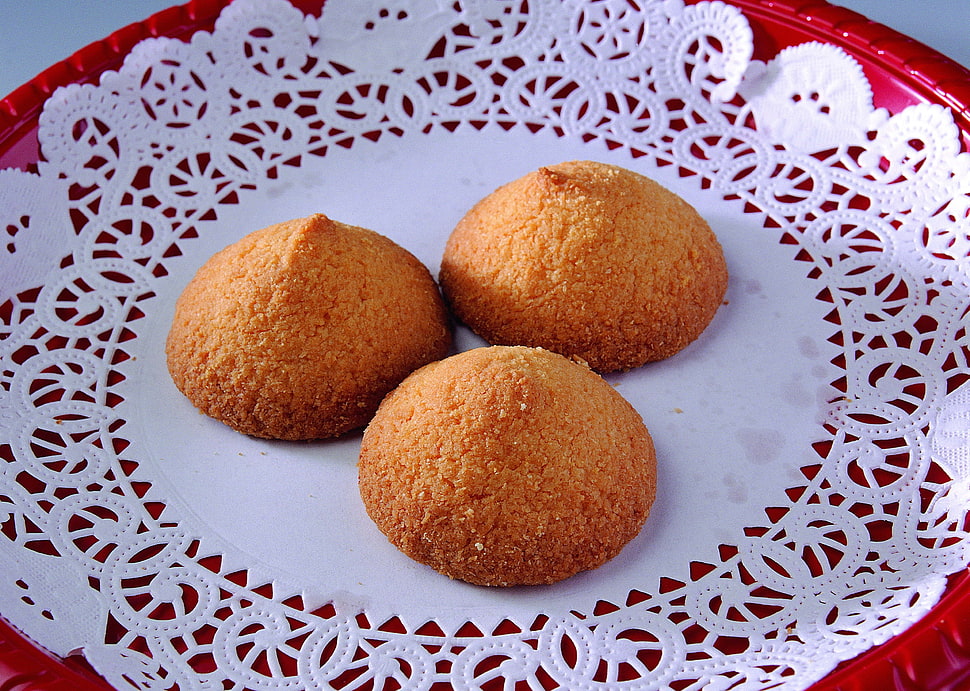 three bake cookies HD wallpaper