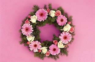 pink and yellow roses and daisies accent wreath
