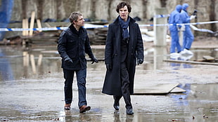 men's black coat, Sherlock, Benedict Cumberbatch, Martin Freeman HD wallpaper