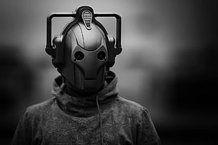 illustration of person wearing helmet, cyberman, Doctor Who, monochrome, Cybermen